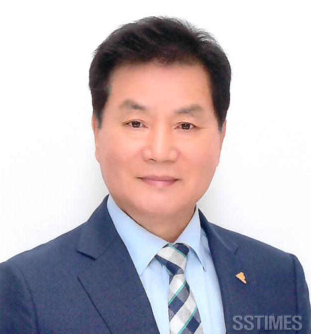 길일국지회장.jpg